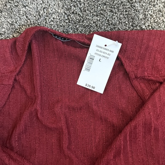 Ricki’s Peplum top - Picture 4 of 4